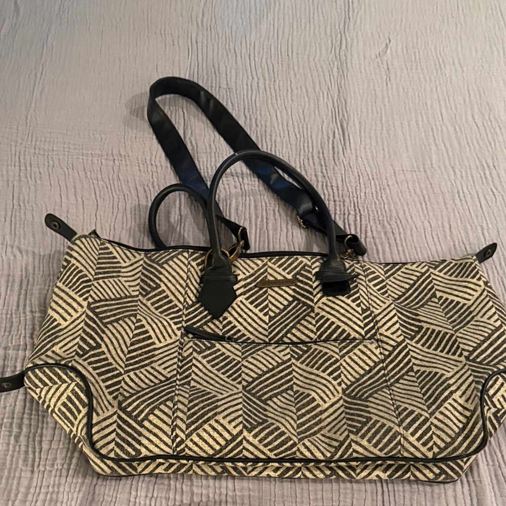 Stylish Black and White Geometric Tote Bag